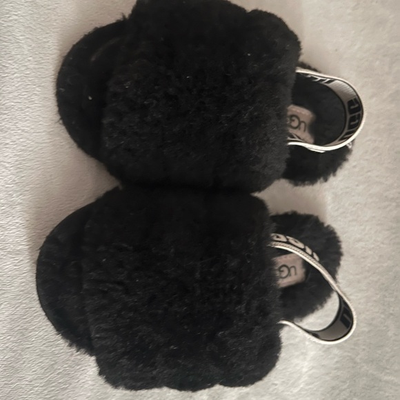 UGG Black Fluffy Sandals with Strap - Picture 1 of 3